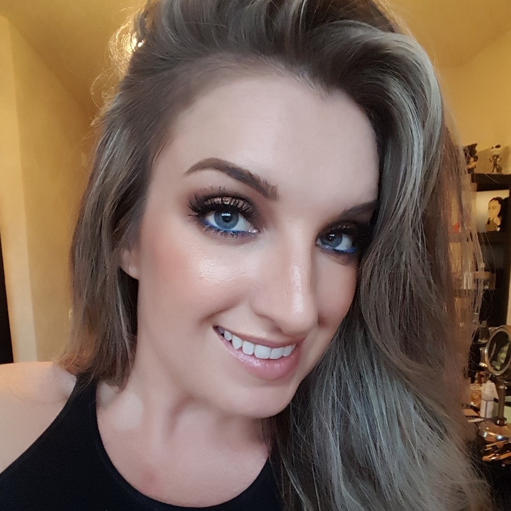 Meet your Posher, Taryn